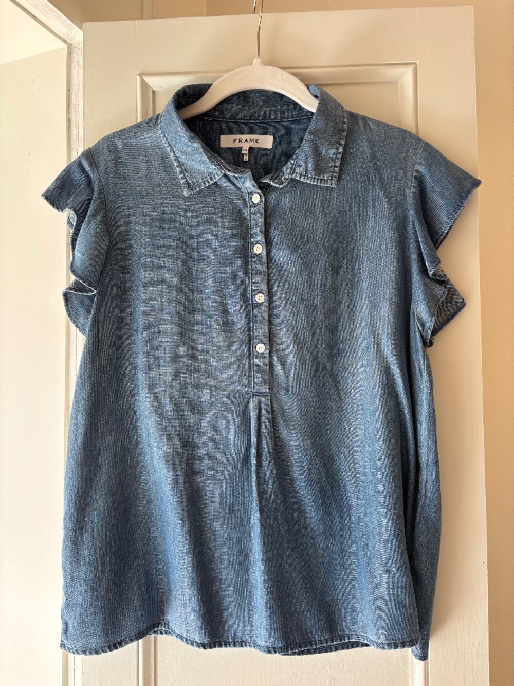 FRAME mock neck short sleeve chambray blouse